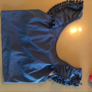 Boutique Navy Kortni Jeane Flounce Top